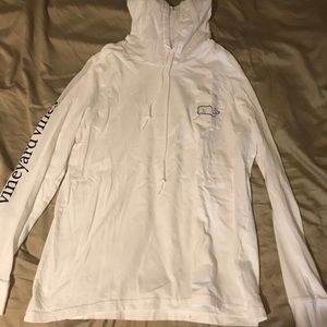 Vineyard Vines hooded long sleeve shirt